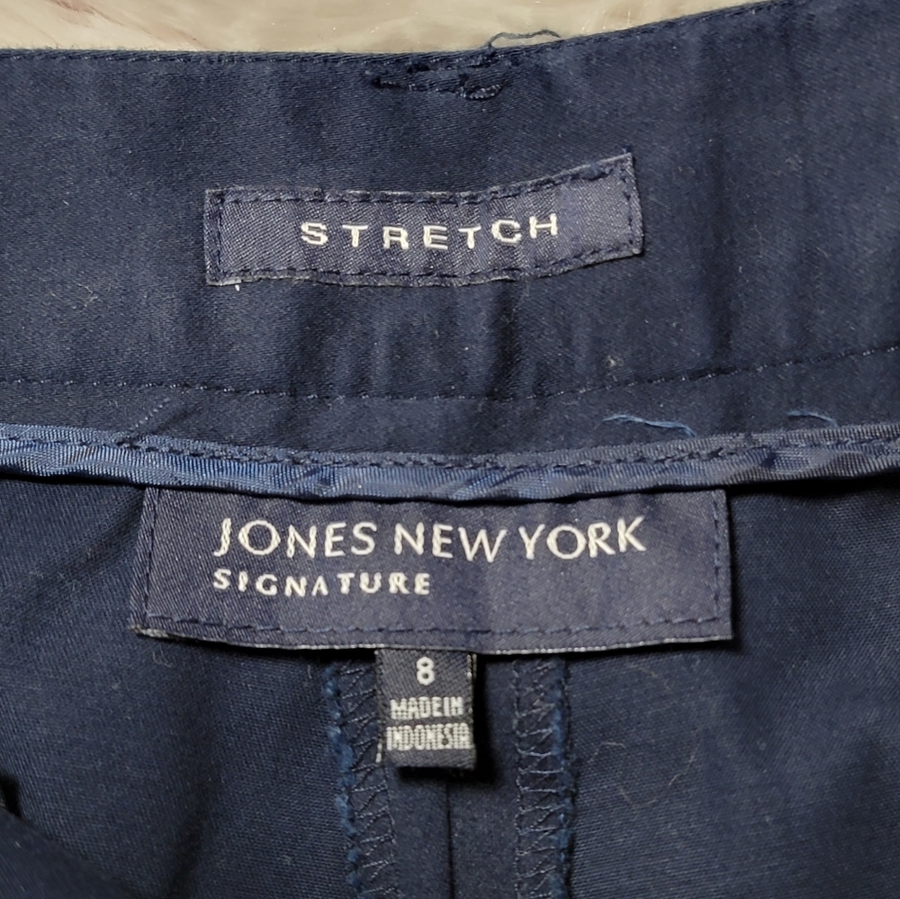 Jones New York - Women's Navy Shorts - Picture 5 of 5